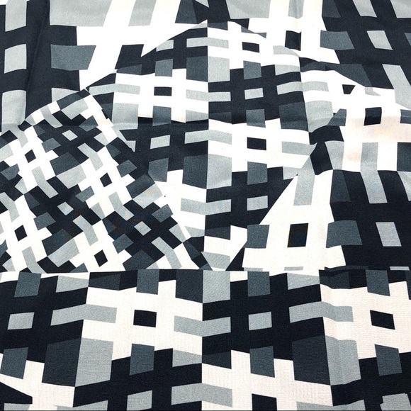 🌺 Vida 100% Silk Color Block Print Short Sleeve Boxy Short Sleeve Blouse Size S - Picture 5 of 10